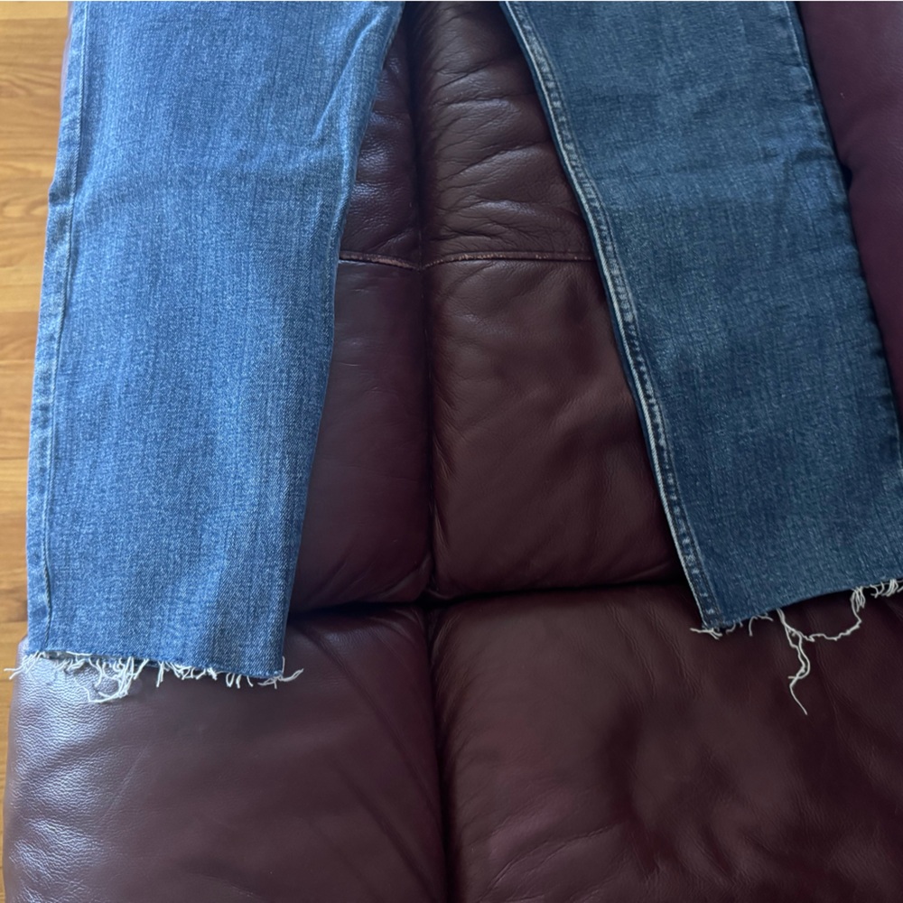Abercrombie the mom high rise Jean size 26 S. Curve love - Picture 4 of 6